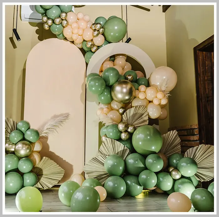 Burbank, CA Balloons & Balloon Garland Delivery